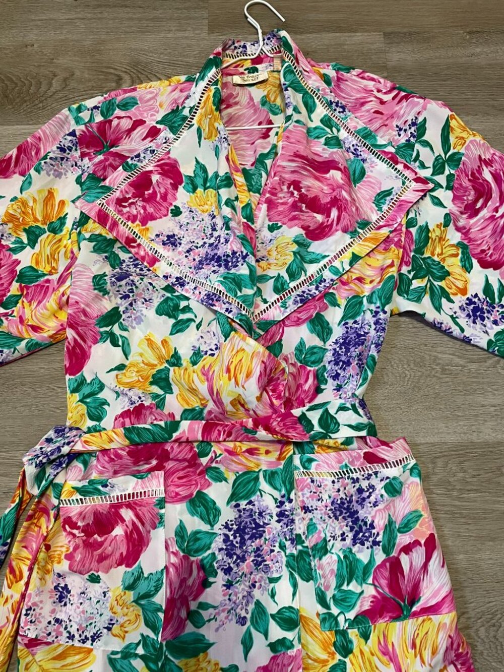 Floral Robe - Picture 3 of 11